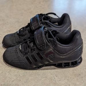 Size 6 Adidas Adipower weightlifting shoes